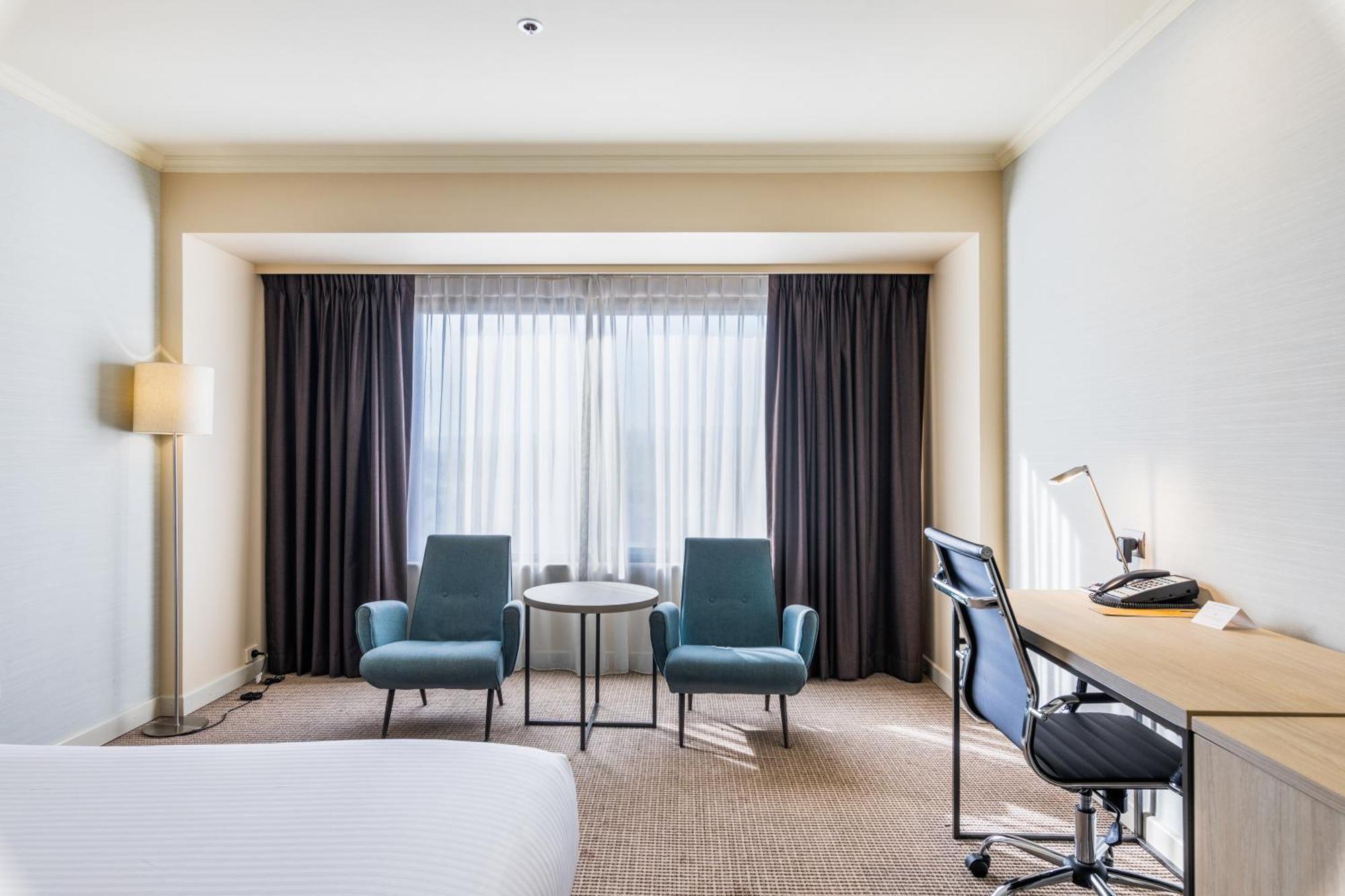 Stamford Grand Adelaide Hotel เกลเนลก์ ภายนอก รูปภาพ